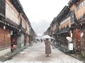 Higashi-Chaya District in Kanazawa city in winter