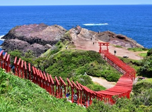 Motonosumi Shrine