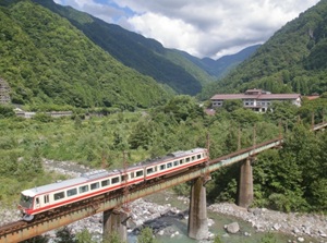 Toyama Chihou Railway